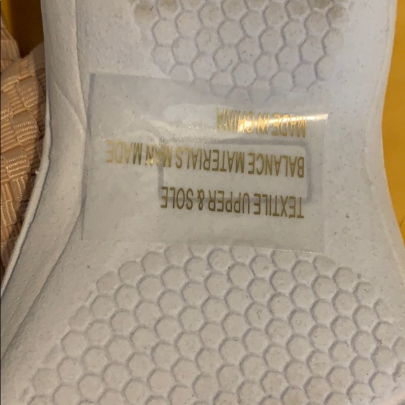 new size 8 women’s Bernie Mev sandals - Picture 5 of 12